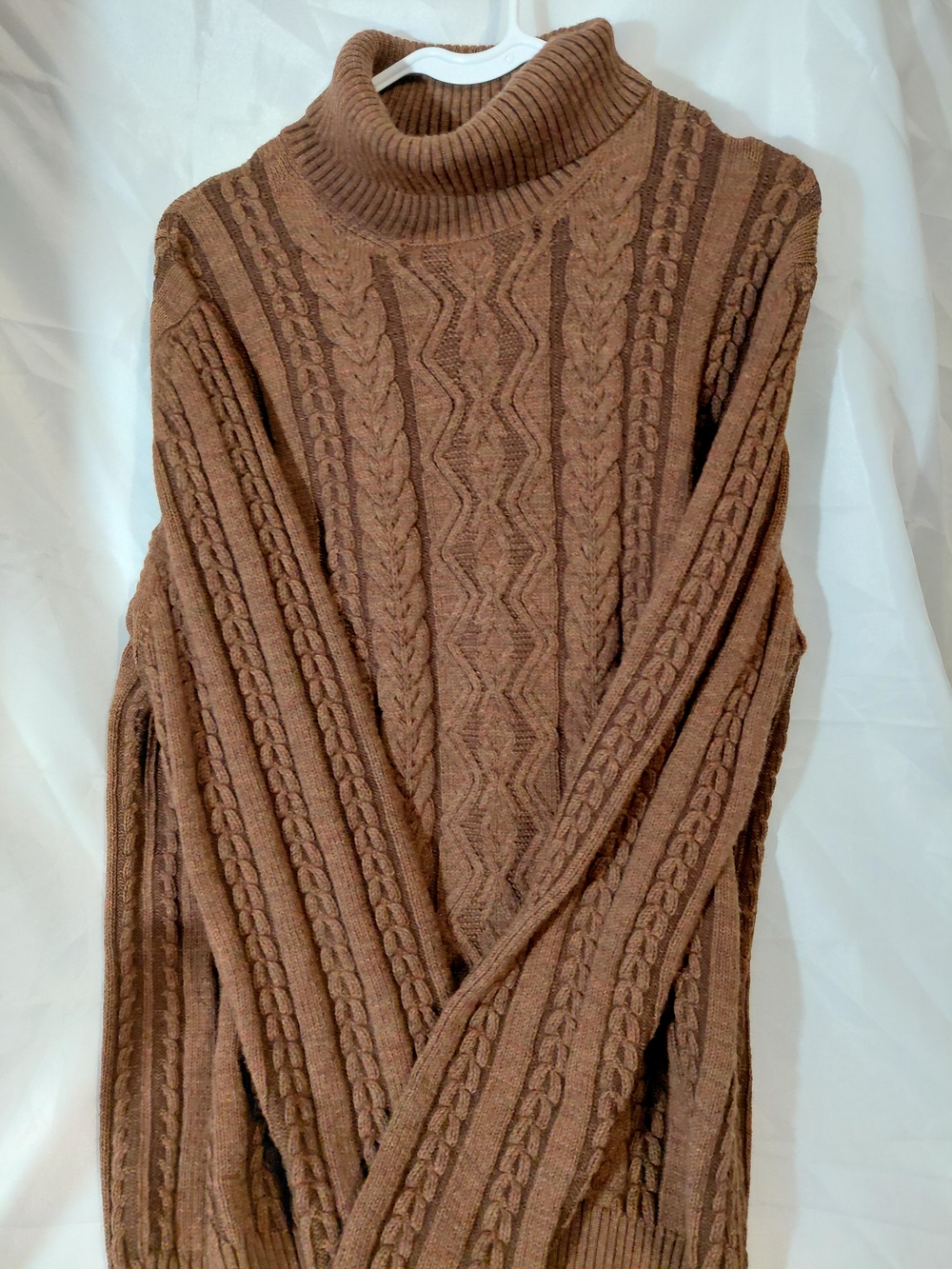 Classic Cable-Knit Turtleneck Sweater in Brown - Picture 5 of 10